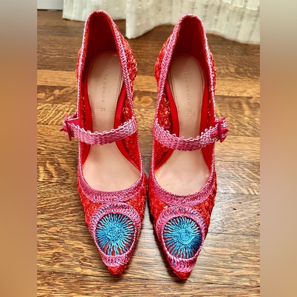 Elegant Red Knit Women's Heels - Picture 2 of 6